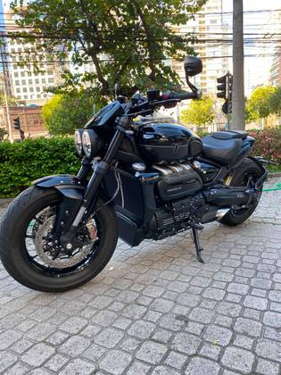 TRIUMPH ROCKET III STORM R 